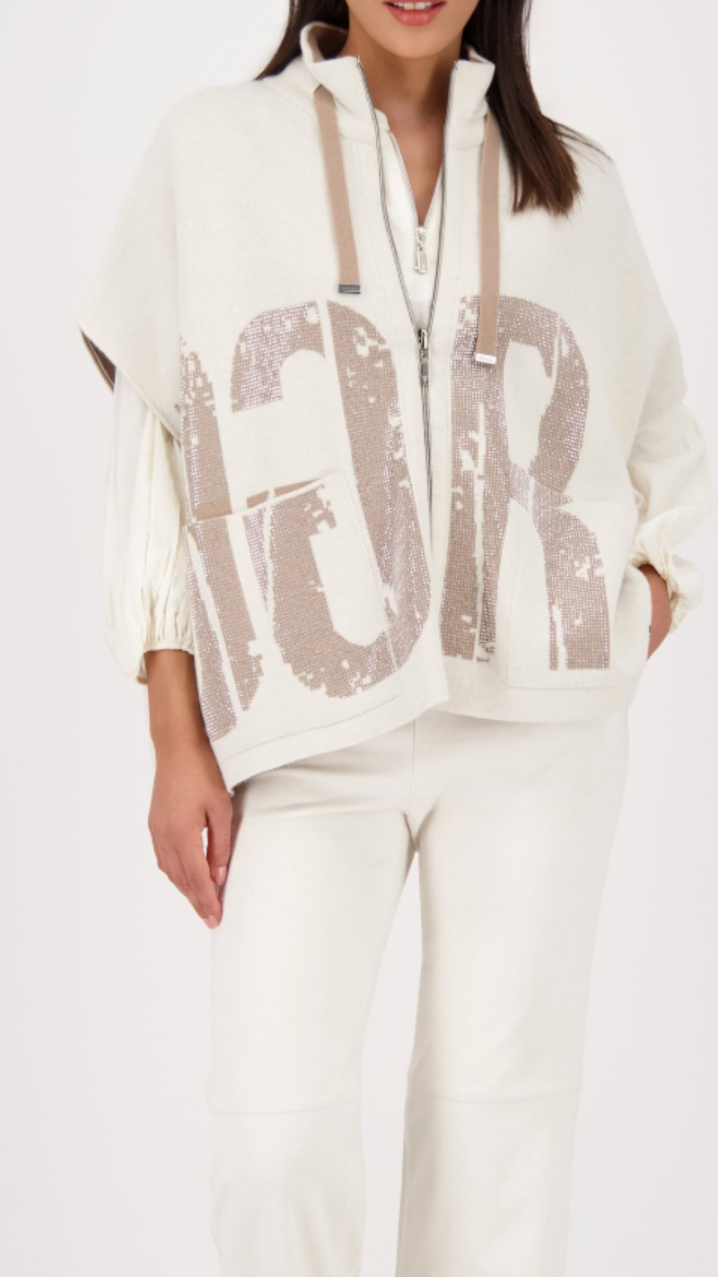 Reversible jacket with jacquard