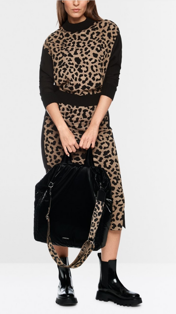 Skirt- Knitted in Germany