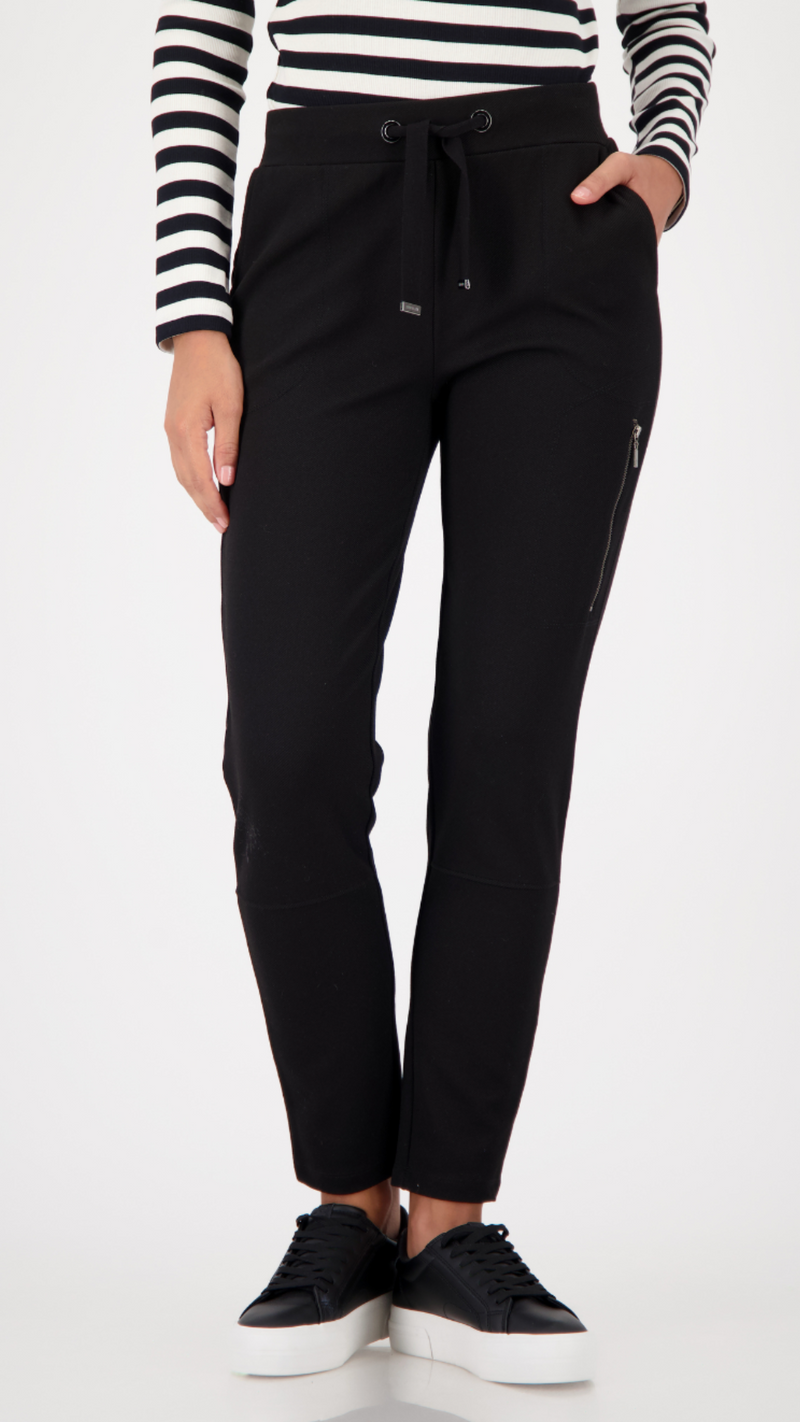 Joggers with zip