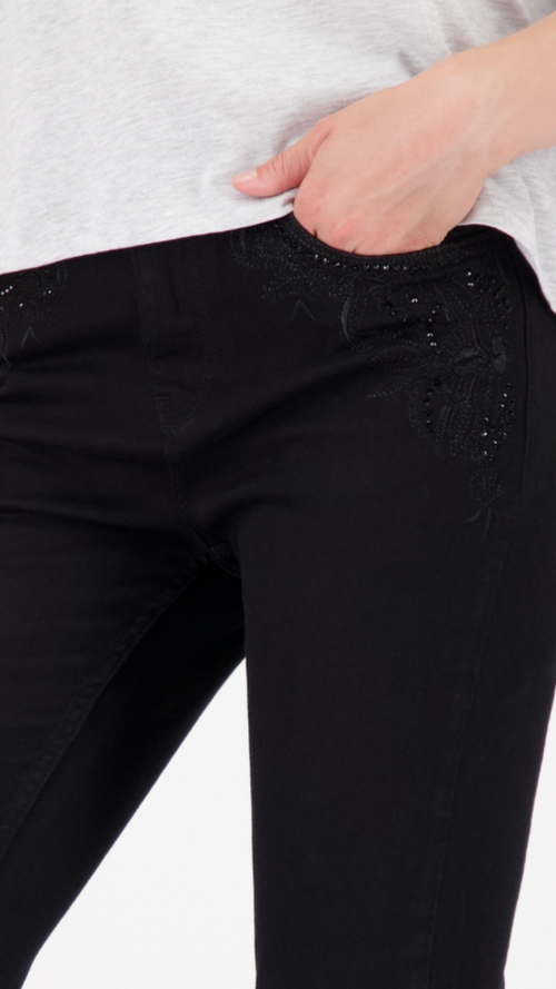 Straight leg jeans with embroidery