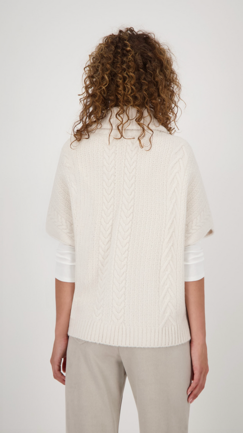 Knitted Cape with Cable Pattern