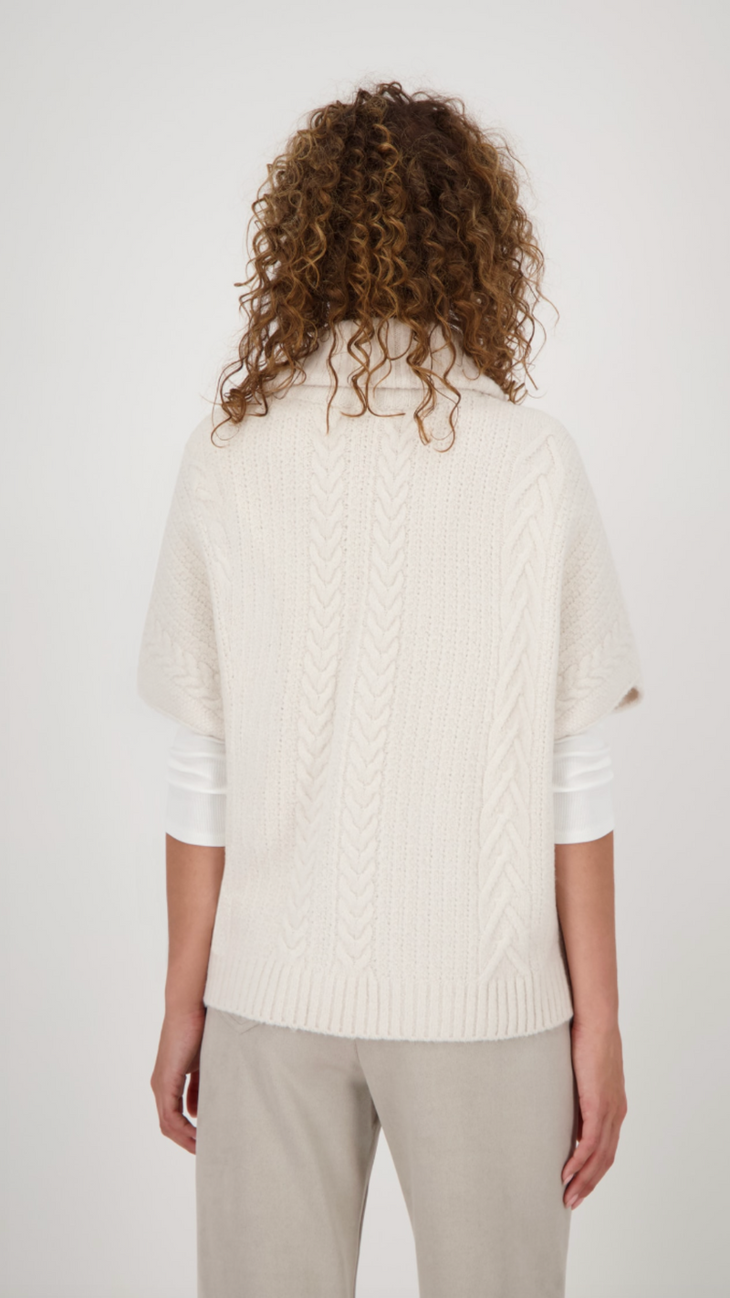 Knitted Cape with Cable Pattern