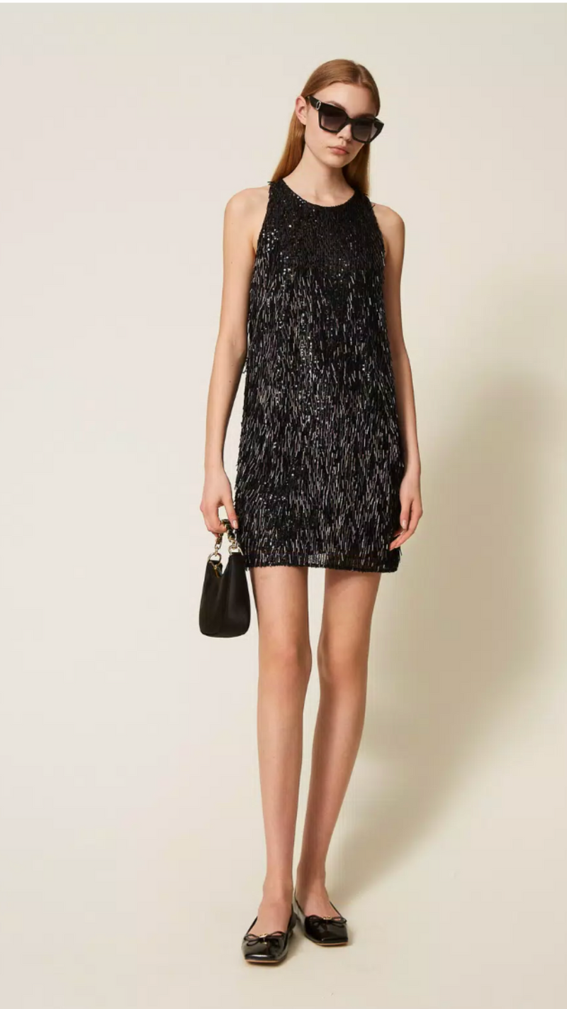 Short dress with sequin fringes