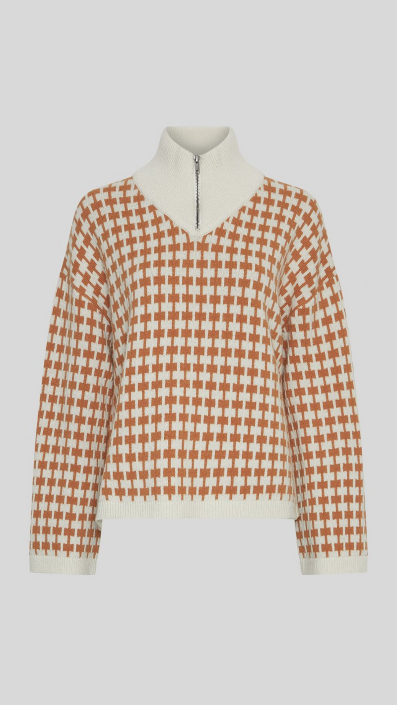 Amaria Zip Pullover