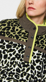 Trekking jumper with 3D effect knit
