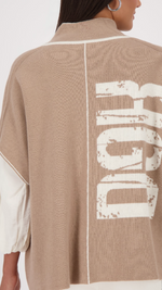 Reversible jacket with jacquard
