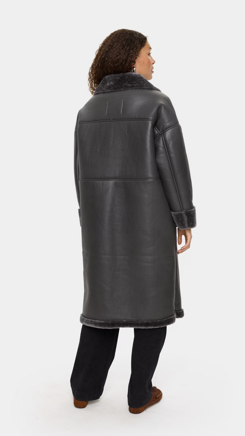LanaSZ Outerwear