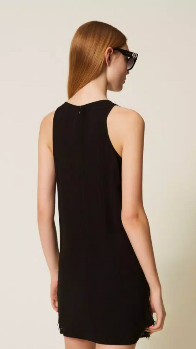 Short dress with sequin fringes