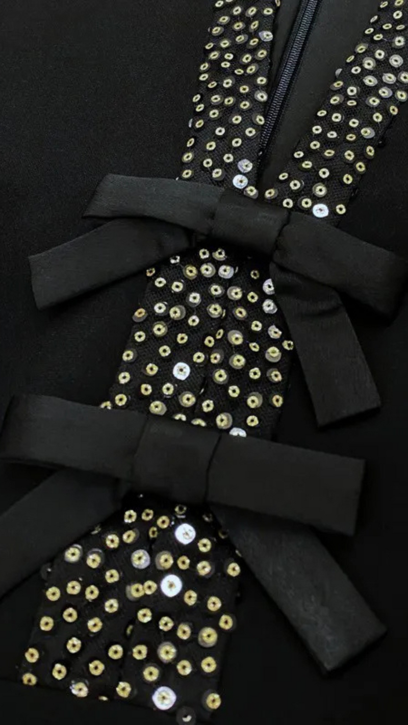 Isabella – Tailored Sequin Trim with Bow